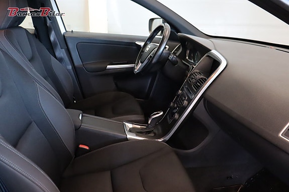 Volvo XC60 17 of 18