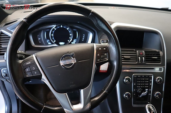 Volvo XC60 9 of 18