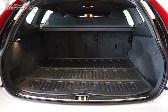 Volvo XC60 12 of 18