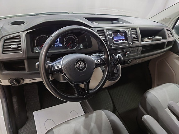 Volkswagen Transporter 8 of 14