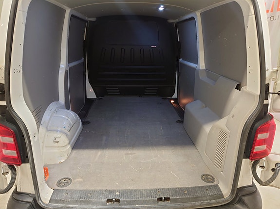 Volkswagen Transporter 12 of 14