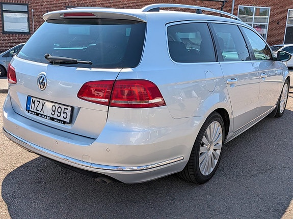 Volkswagen Passat 7 of 13