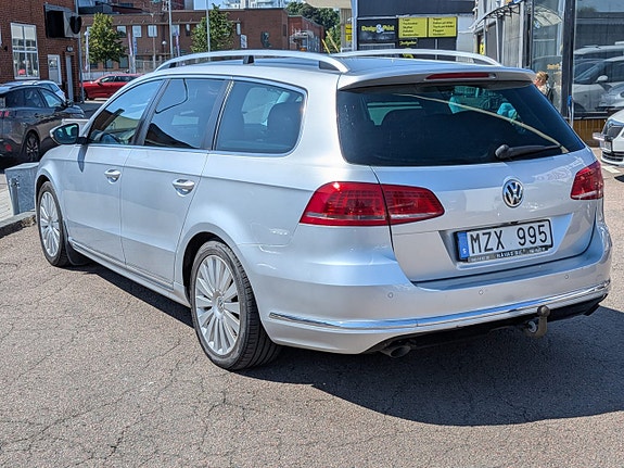 Volkswagen Passat 5 of 13