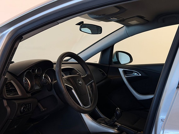 Opel Astra 6 of 12