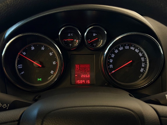 Opel Astra 12 of 12