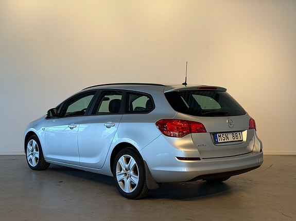 Opel Astra 4 of 5