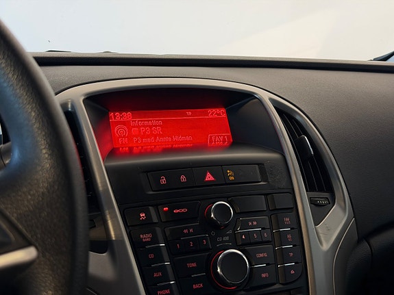 Opel Astra 9 of 12