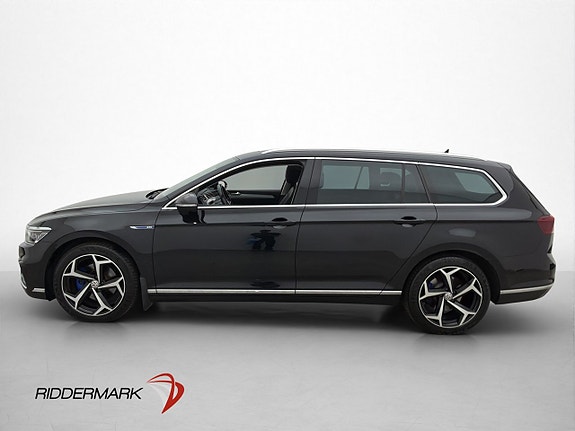 Volkswagen Passat 4 of 30