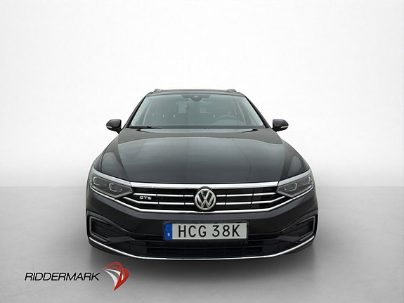 Volkswagen Passat 2 of 30