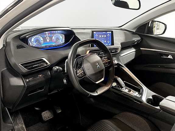 Peugeot 3008 4 of 5