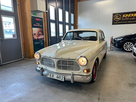Volvo Amazon 4 of 5