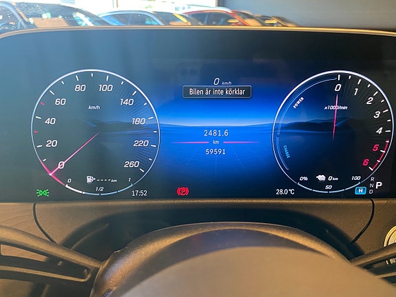 Mercedes-Benz E300 12 of 20
