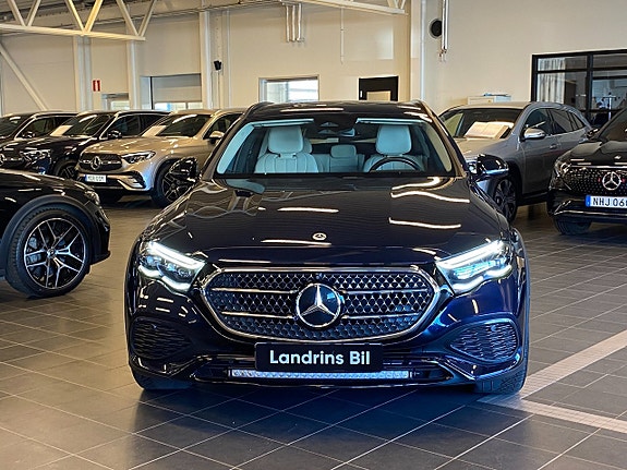 Mercedes-Benz E300 2 of 20