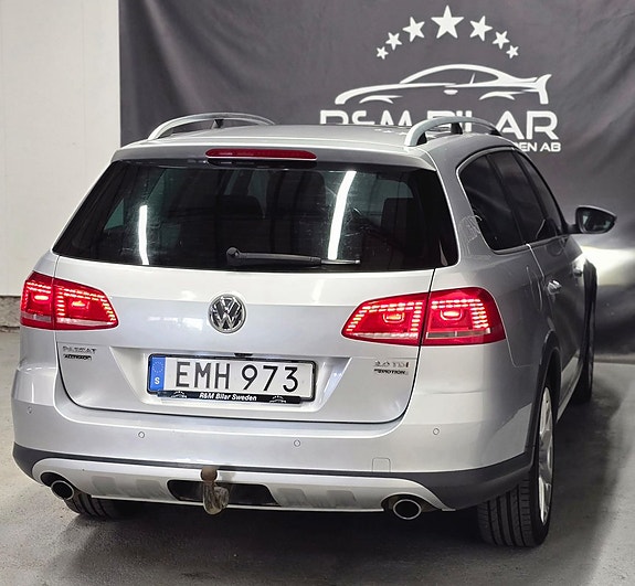 Volkswagen Passat Alltrack 8 of 30