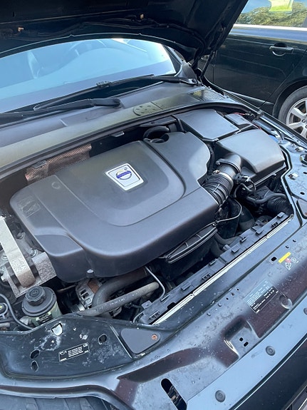 Volvo V70 4 of 5
