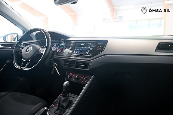 Volkswagen Polo 12 of 15