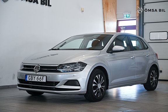 Volkswagen Polo 2 of 5