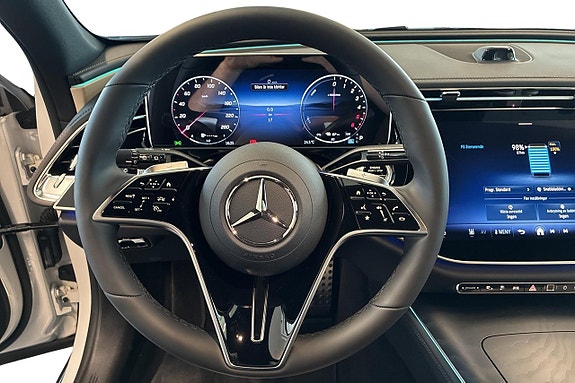 Mercedes-Benz E300 17 of 29