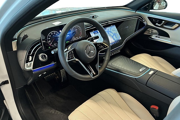 Mercedes-Benz E300 7 of 29