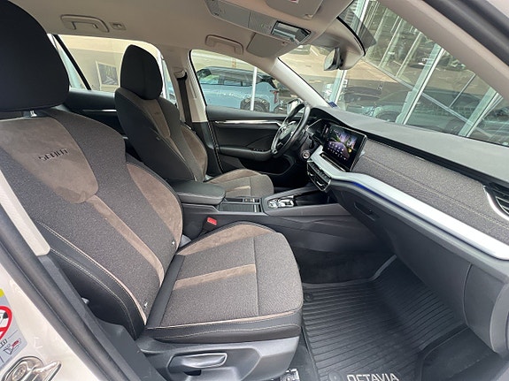 Skoda Octavia Scout 16 of 18