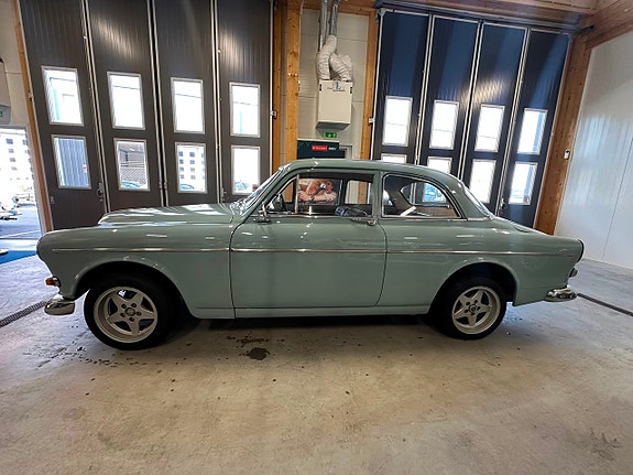 Volvo Amazon 3 of 5