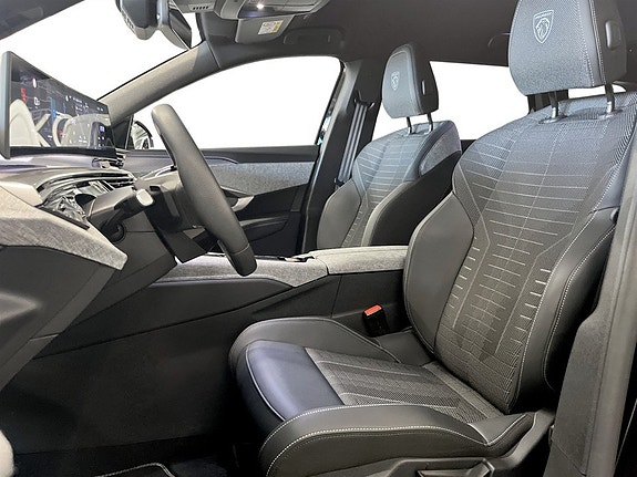 Peugeot 5008 5 of 5