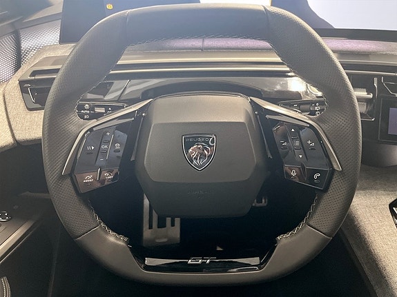 Peugeot 5008 8 of 26