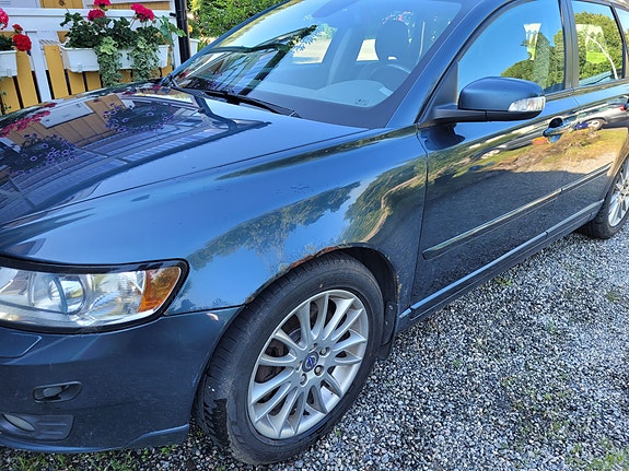 Volvo V50 3 of 10