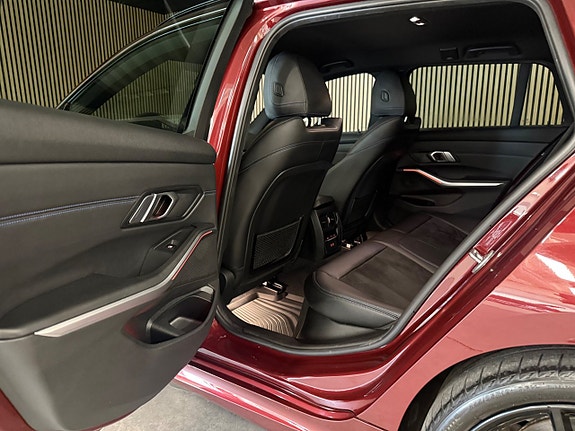 BMW 330e 15 of 30