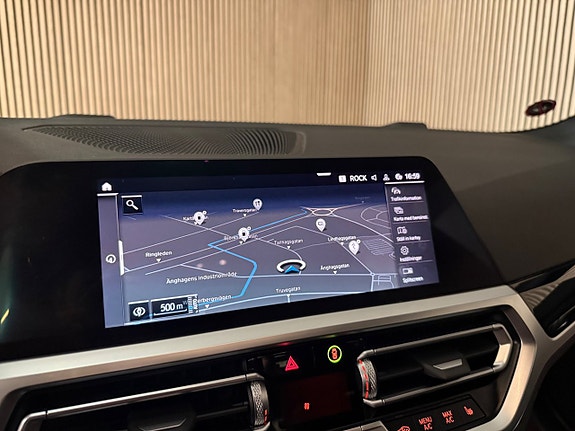 BMW 330e 28 of 30