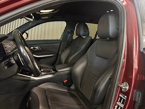 BMW 330e 11 of 30