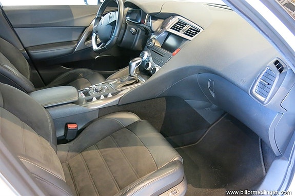 Citroen DS5 8 of 18