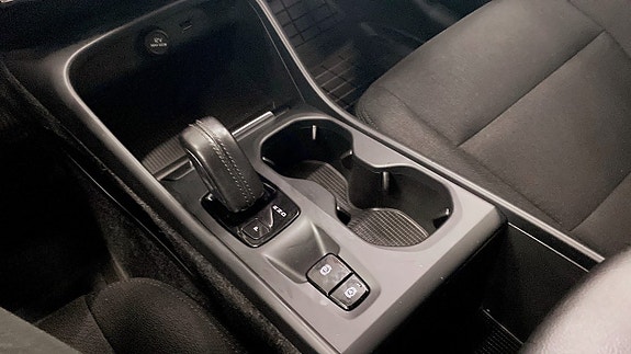 Volvo XC40 15 of 16