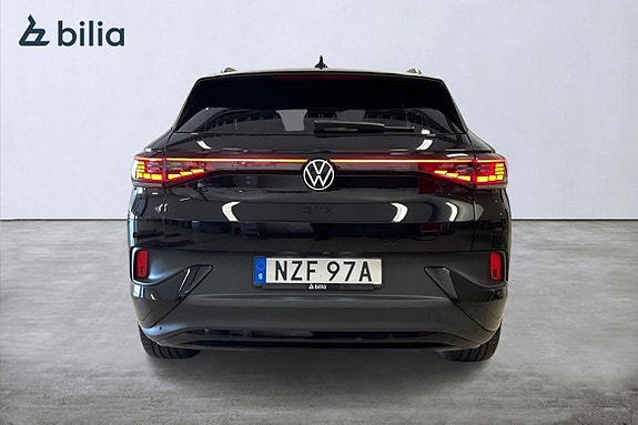 Volkswagen ID.4 GTX 3 of 5
