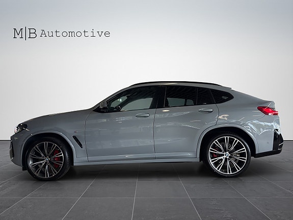 BMW X4 3 of 5