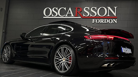 Porsche Panamera Turbo 10 of 22