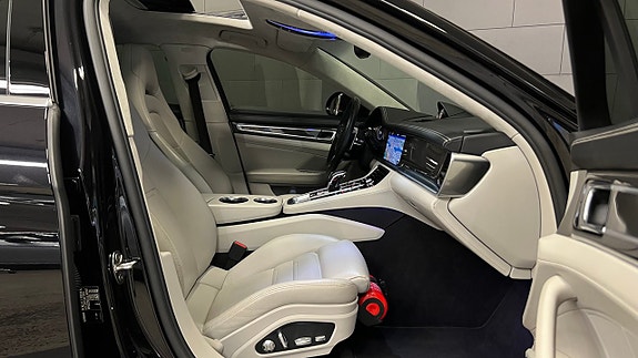 Porsche Panamera Turbo 14 of 22
