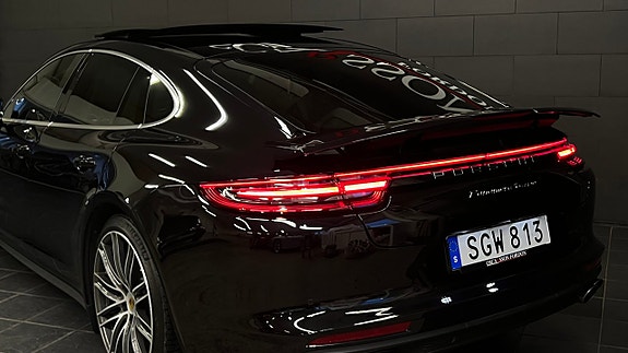 Porsche Panamera Turbo 11 of 22