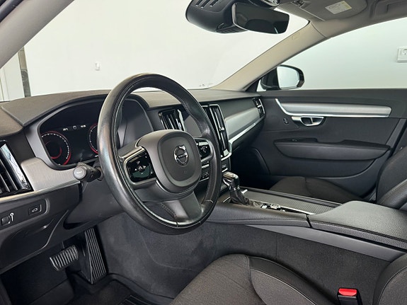 Volvo S90 4 of 5
