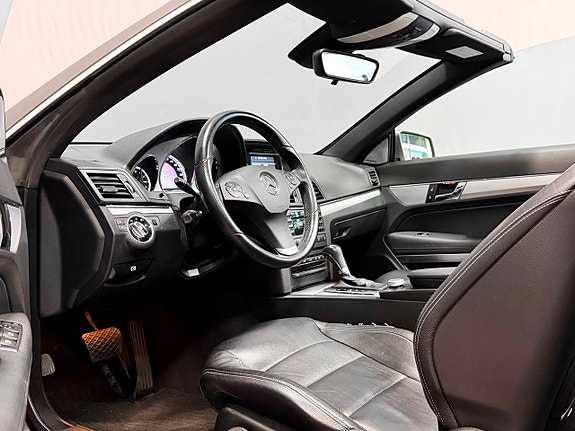 Mercedes-Benz E250 9 of 25