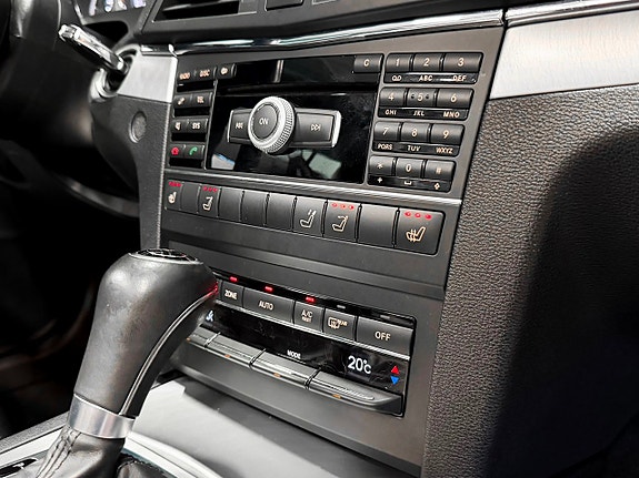 Mercedes-Benz E250 17 of 25