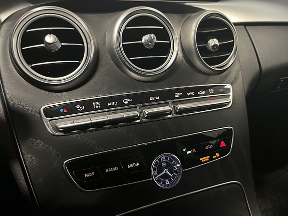 Mercedes-Benz C220 17 of 17