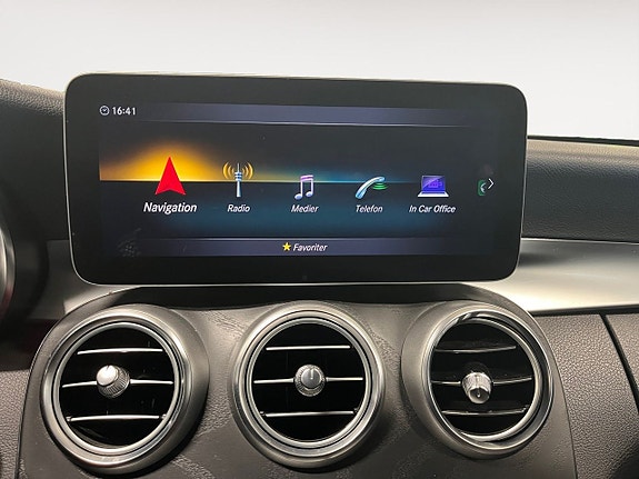 Mercedes-Benz C220 15 of 17