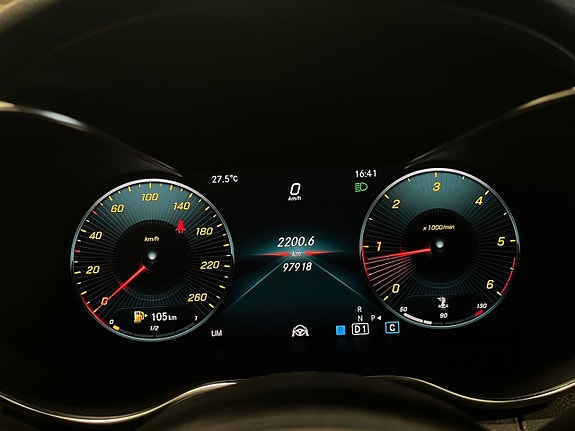 Mercedes-Benz C220 11 of 17