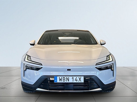 Polestar 4 2 of 5