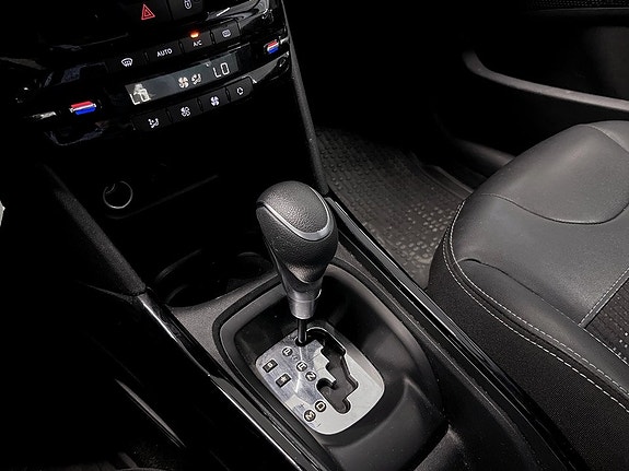 Peugeot 2008 13 of 22