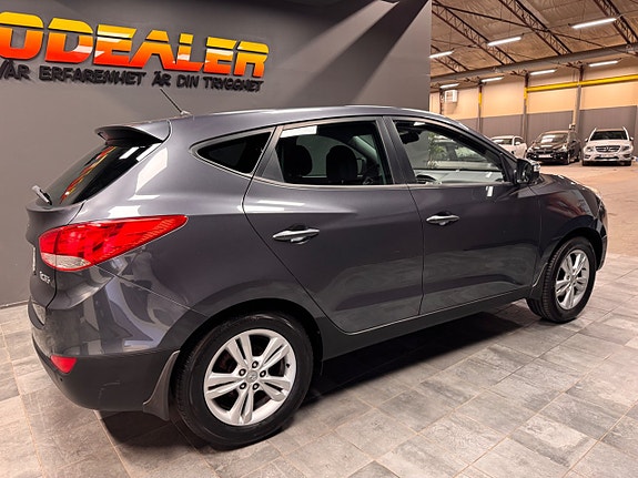 Hyundai ix35 2 of 8