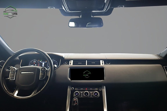 Land Rover Range Rover Sport 16 of 21
