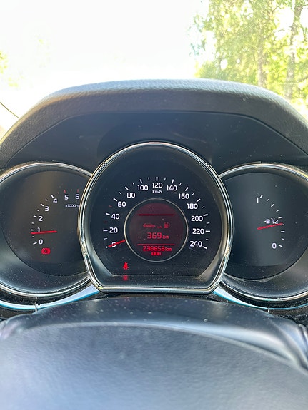 Kia Ceed 8 of 9