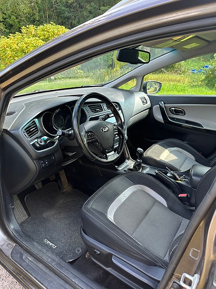 Kia Ceed 5 of 9